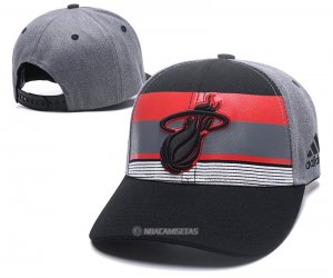 NBA Miami Heat Sombrero Gris Negro Rojo